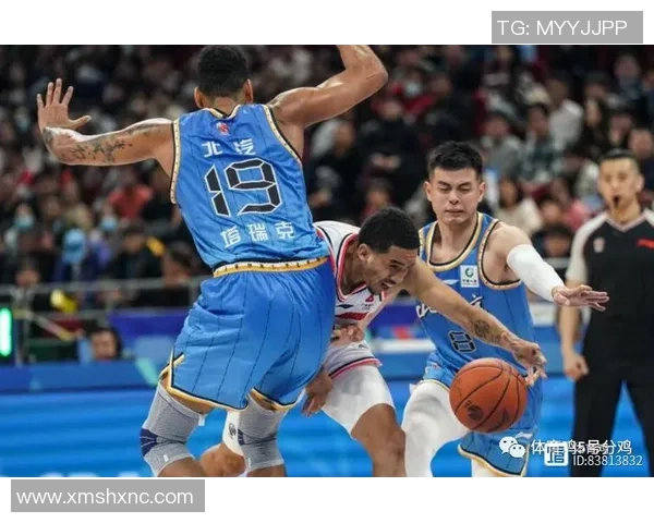 赛后分析：杭州篮球队与广州篮球队的团队协作与战术执行对比